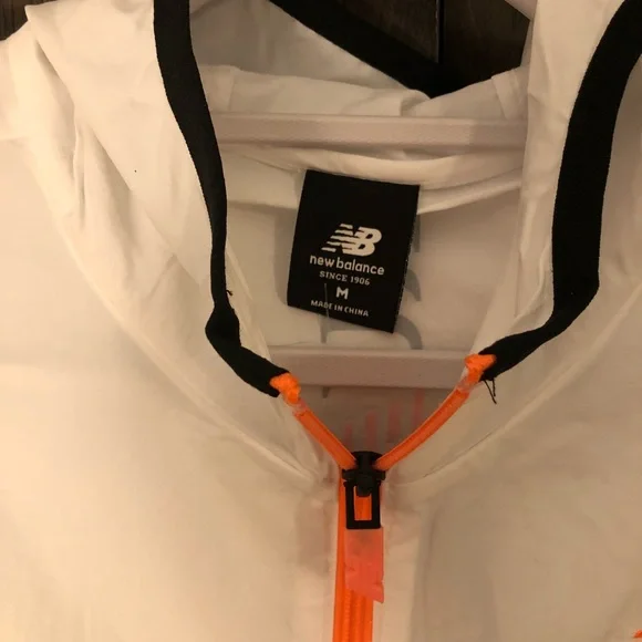 New Balance Boston Marathon Windbreaker Jacket - Picture 5 of 7